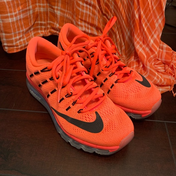 Nike Air Max - Picture 2 of 6